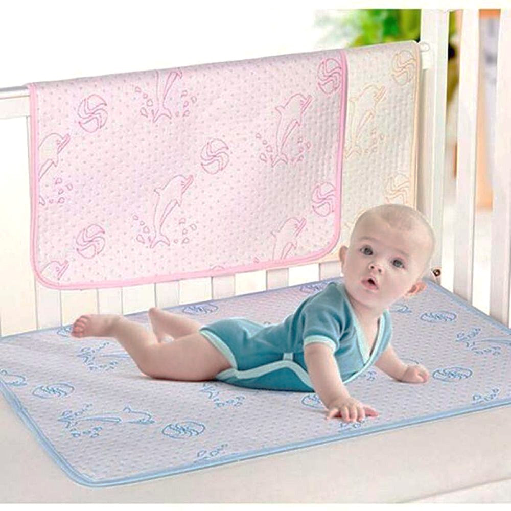 LoveSprings waterproof bamboo reversible changing mat